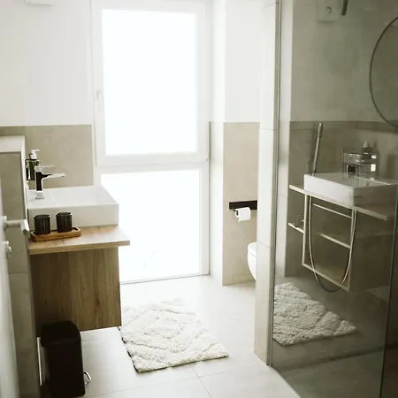 Sedan Apartment *