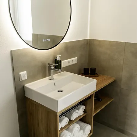 Sedan Apartment